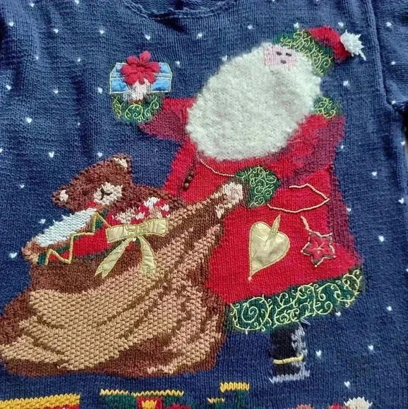 Beautiful Vintage Not Ugly Hand-Knit Santa Christmas Holiday Sweater - Picture 3 of 13